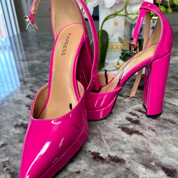 New Express heels - Picture 6 of 6